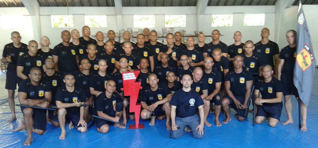 Formation continue F.I.T.B.S. PRO en Tonfa, Bâton & Self-Défense PRO de la Police militaire brésilienne de la ville de Belém qui est la capitale de l’État du Pará (nord du Brésil)
